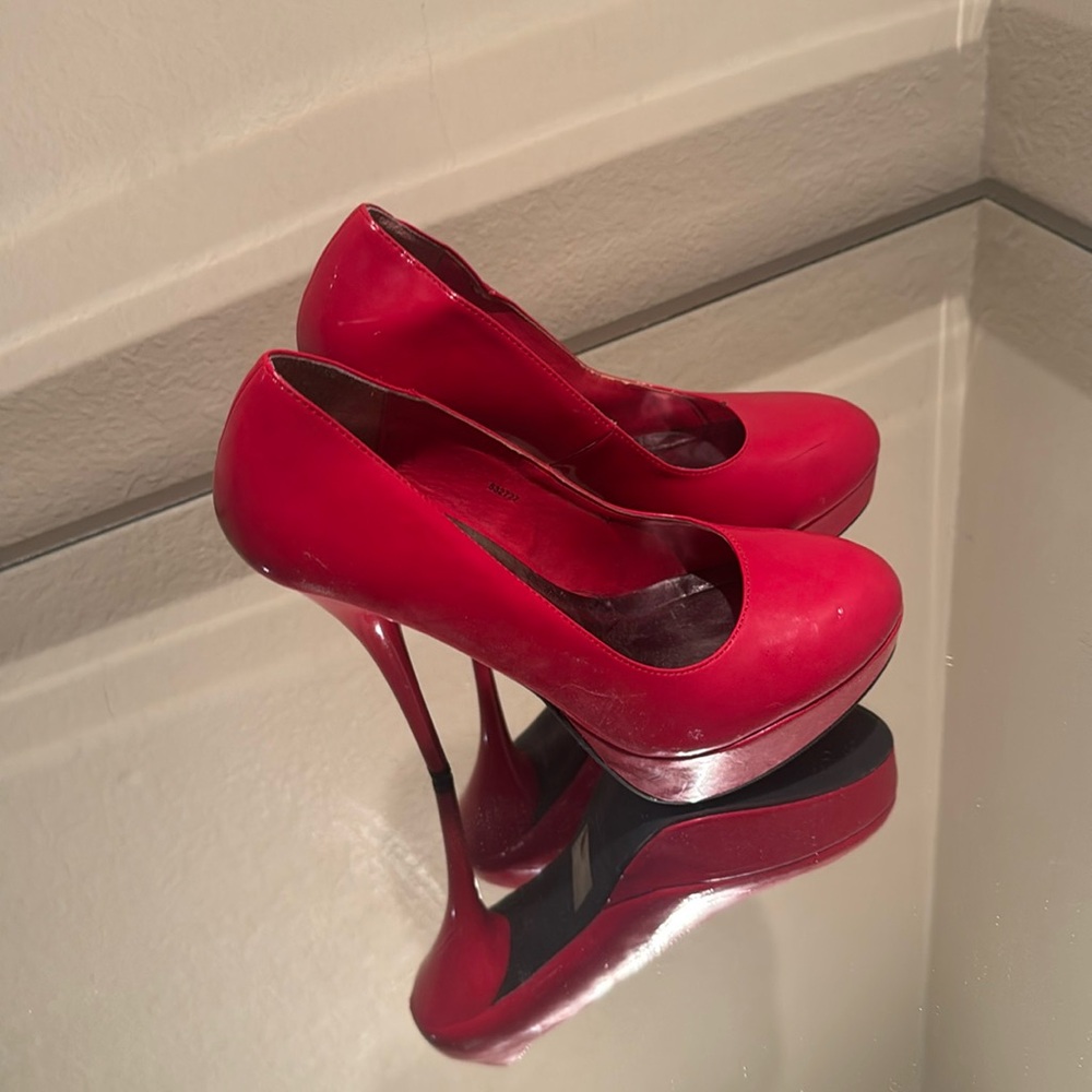 Charlotte Russe red heels size 9 - like new